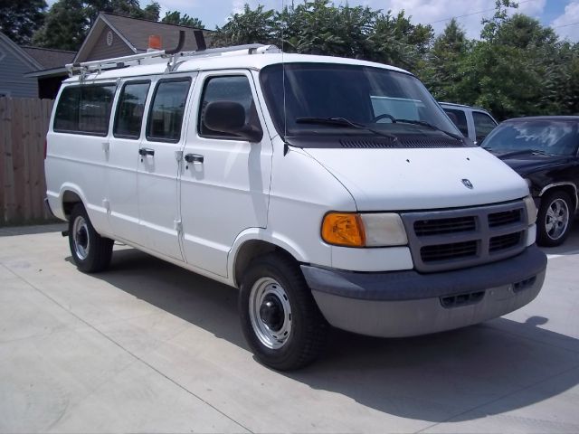 2001 Dodge Ram Van XE 3.5