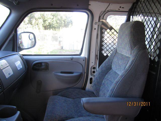 2001 Dodge Ram Van SPEC V