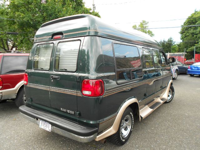 2001 Dodge Ram Van SPEC V