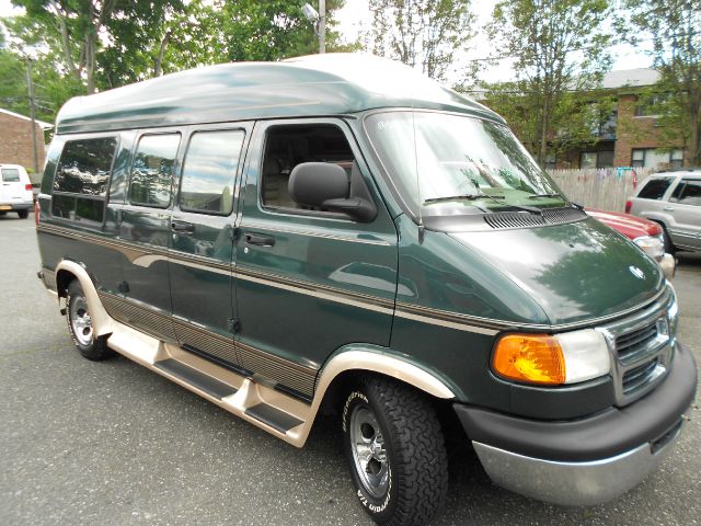 2001 Dodge Ram Van SPEC V