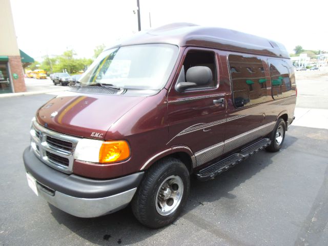 2002 Dodge Ram Van SPEC V