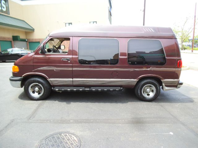 2002 Dodge Ram Van SPEC V