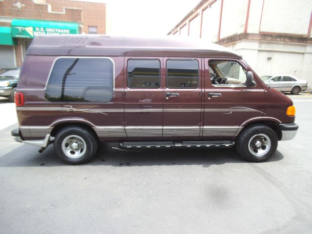 2002 Dodge Ram Van SPEC V