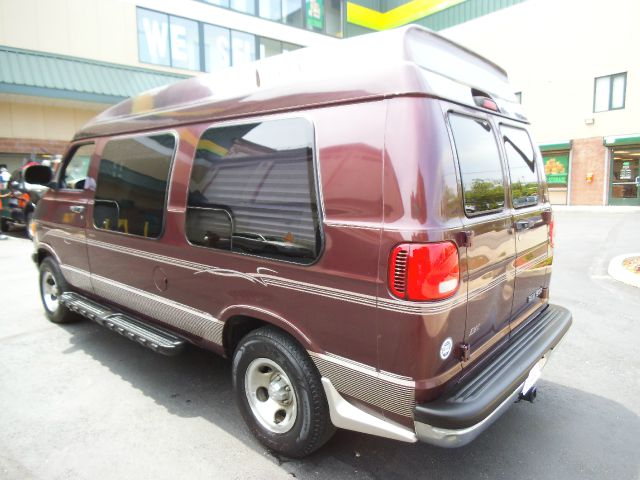 2002 Dodge Ram Van SPEC V