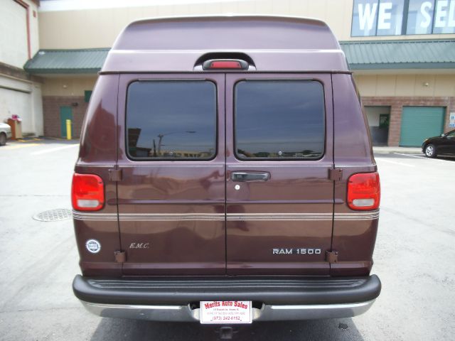 2002 Dodge Ram Van SPEC V