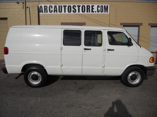 2002 Dodge Ram Van SL AWD CVT Leatherroof