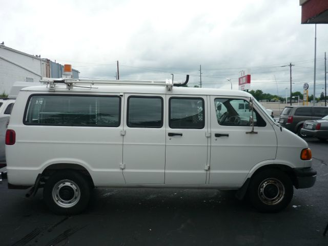 2002 Dodge Ram Van 1500 BASE