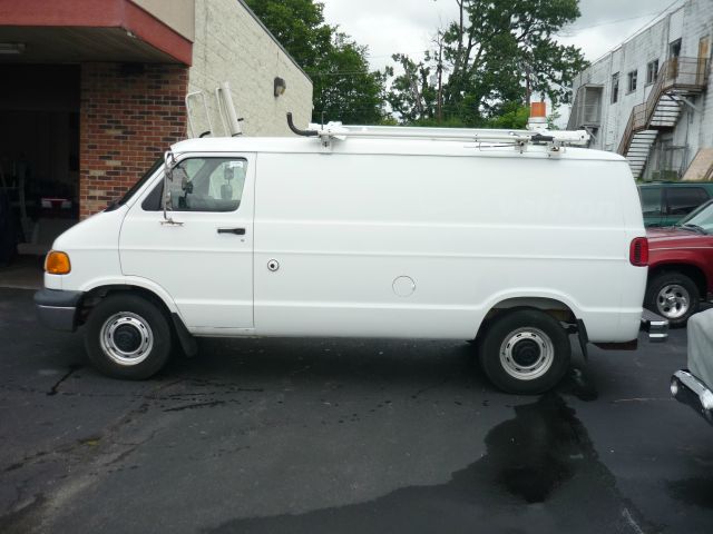 2002 Dodge Ram Van 1500 BASE