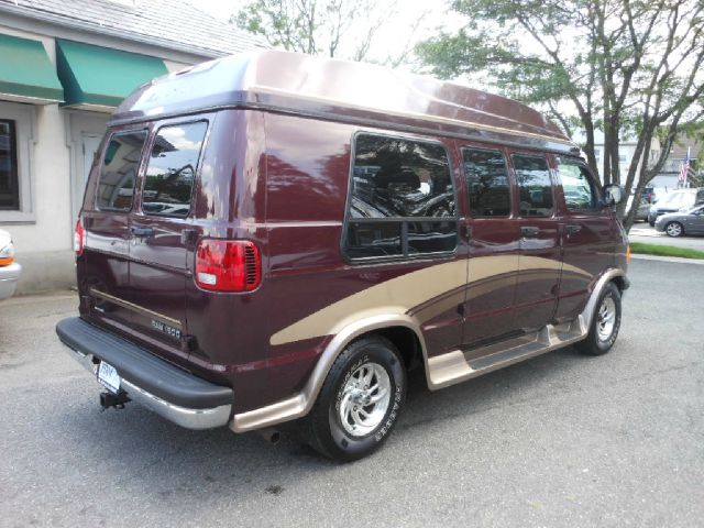 2002 Dodge Ram Van SLT / Big Horn