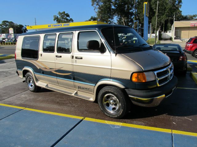 2002 Dodge Ram Van XLT 4x4 Heavy Half