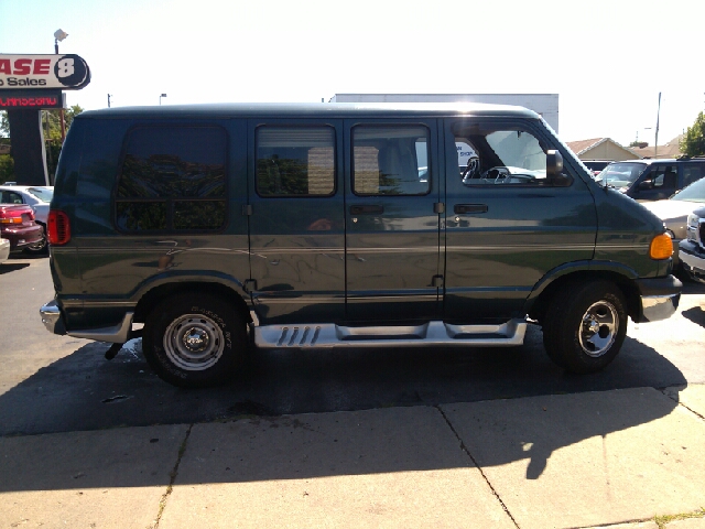 2002 Dodge Ram Van SPEC V