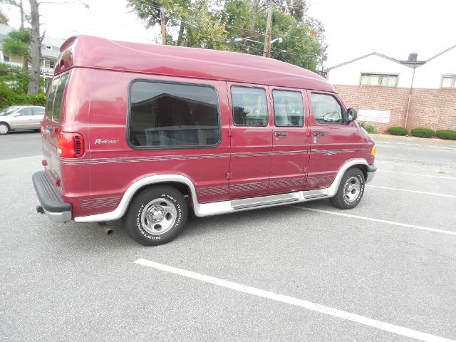 2002 Dodge Ram Van SLT / Big Horn