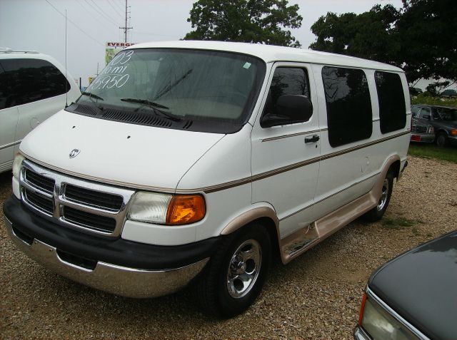 2003 Dodge Ram Van SLT / Big Horn