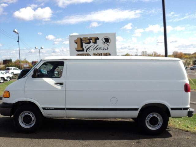 2003 Dodge Ram Van Supercrew-short-king Ranch-4wd-sunroof-6 CD-1 OWNE