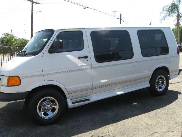 2003 Dodge Ram Van SLT / Big Horn