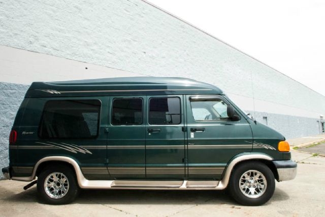 2003 Dodge Ram Van SPEC V