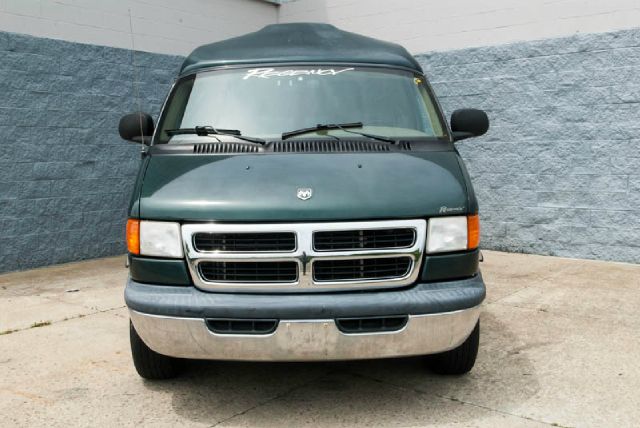 2003 Dodge Ram Van SPEC V