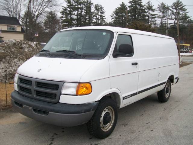 2003 Dodge Ram Van Base