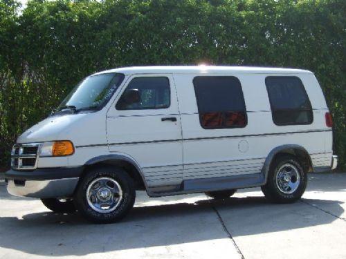 2003 Dodge Ram Van Base