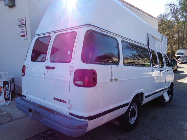 2003 Dodge Ram Van LS Cusom Wheels