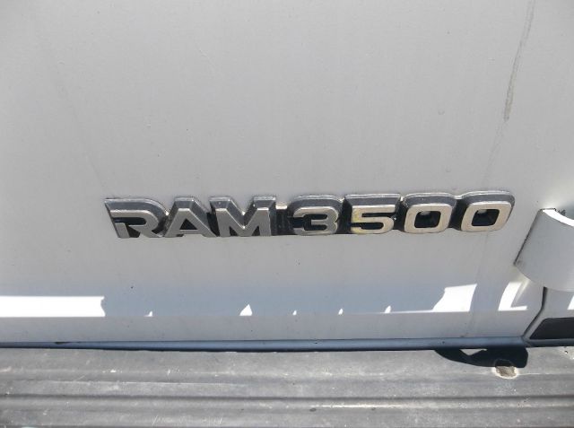 2000 Dodge Ram Wagon Sle2wd