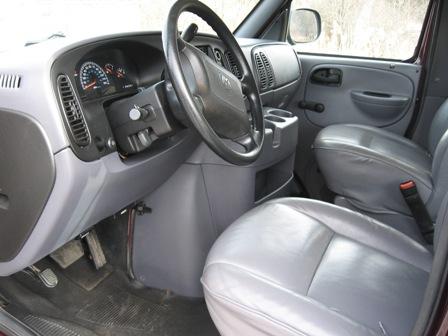 2000 Dodge Ram Wagon Base