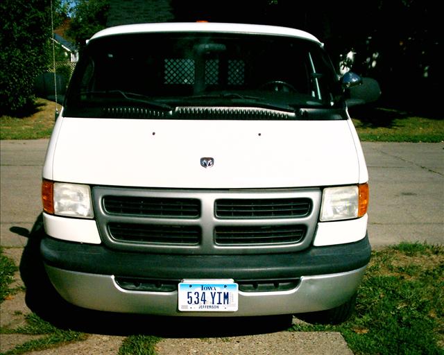 2002 Dodge Ram Wagon 2004 Infiniti