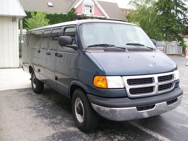 2002 Dodge Ram Wagon 225 Convertible