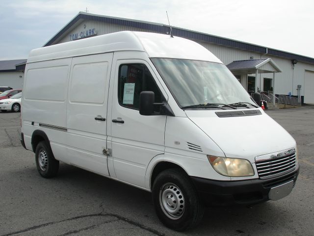 2004 Dodge Sprinter 2500 Ml320 AWD SUV