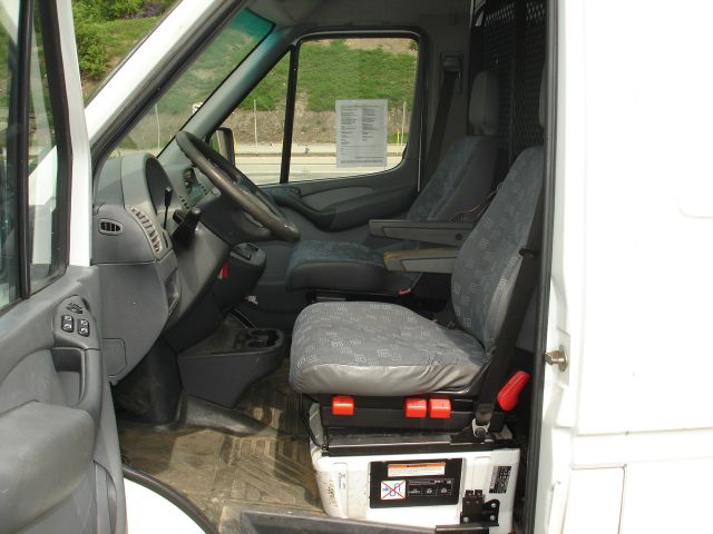 2004 Dodge Sprinter 2500 Ml320 AWD SUV