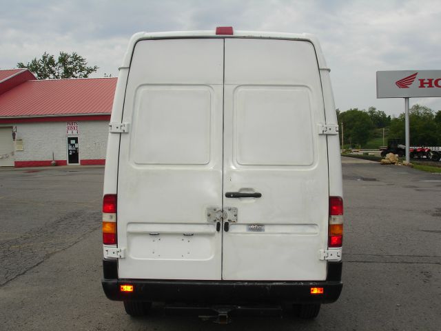 2004 Dodge Sprinter 2500 Ml320 AWD SUV