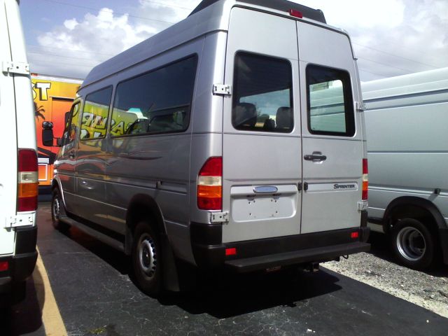 2004 Dodge Sprinter 2500 Ml320 AWD SUV