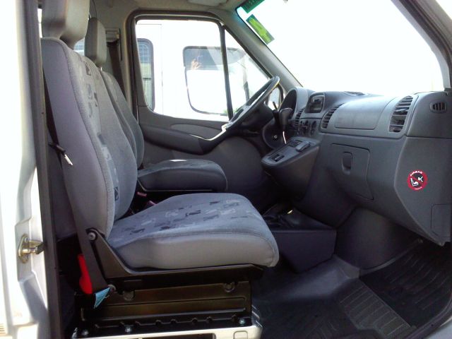 2004 Dodge Sprinter 2500 Ml320 AWD SUV