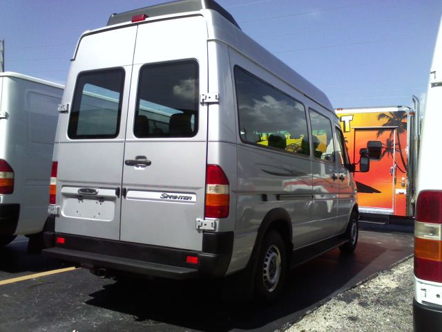 2004 Dodge Sprinter 2500 Ml320 AWD SUV