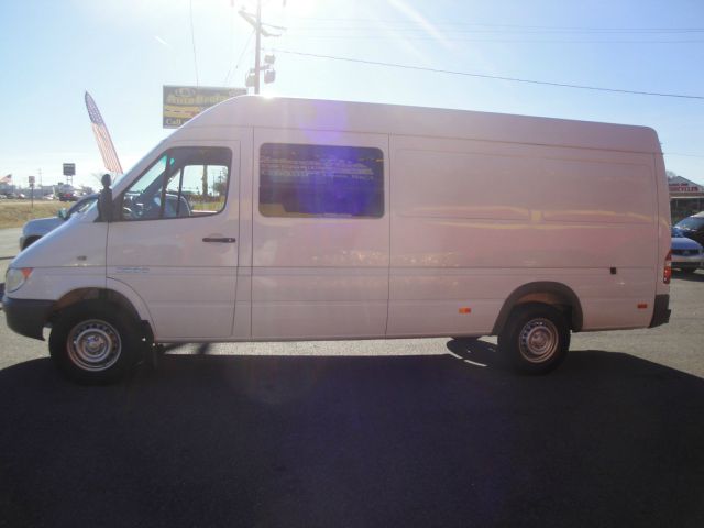 2004 Dodge Sprinter 2500 SLT2 White Dia Leather Sunroof Navi DVD Qds C2