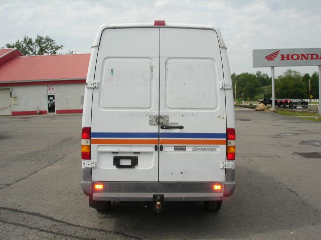 2004 Dodge Sprinter 2500 Ml320 AWD SUV