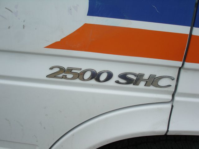 2004 Dodge Sprinter 2500 Ml320 AWD SUV