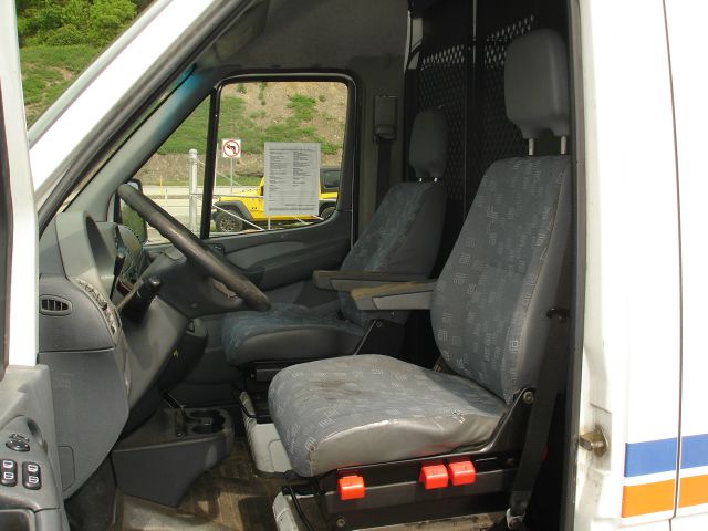 2004 Dodge Sprinter 2500 Ml320 AWD SUV