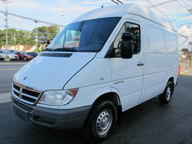 2005 Dodge Sprinter 2500 FLAT BED Regular CAB