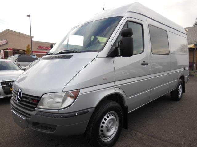 2005 Dodge Sprinter 2500 2006.5 Sedan LX Manual