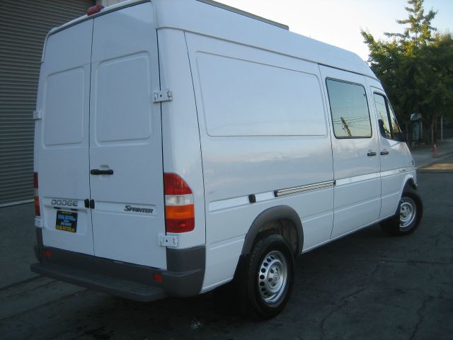 2006 Dodge Sprinter 2500 SLT 5.7 HEMI 4WD Loaded 20 CH