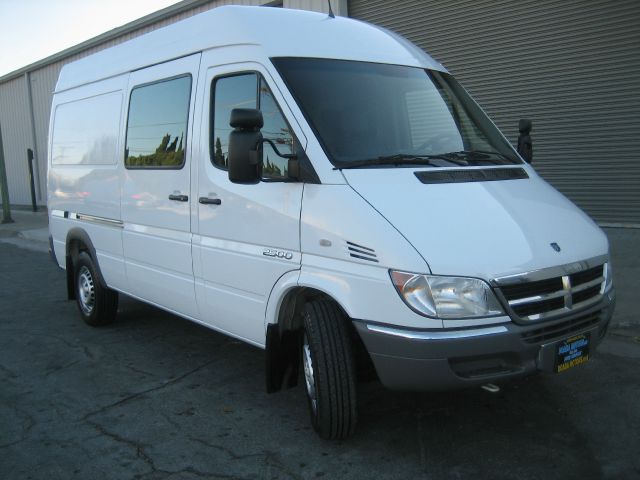 2006 Dodge Sprinter 2500 SLT 5.7 HEMI 4WD Loaded 20 CH