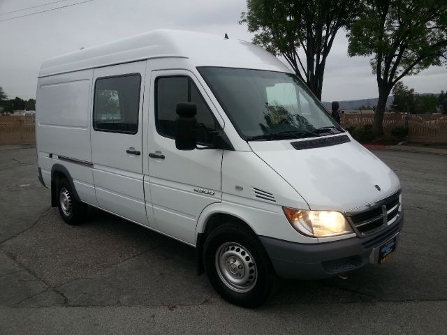 2006 Dodge Sprinter 2500 SLT 5.7 HEMI 4WD Loaded 20 CH