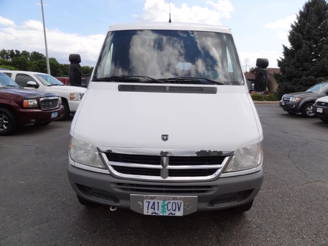 2006 Dodge Sprinter 2500 SLT 5.7 HEMI 4WD Loaded 20 CH