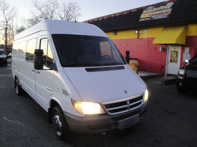 2005 Dodge Sprinter 3500 XLT REG CAB 4X4