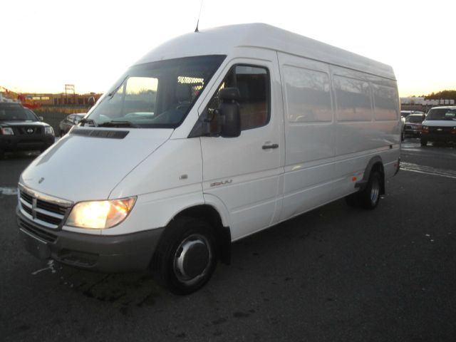 2005 Dodge Sprinter 3500 XLT REG CAB 4X4