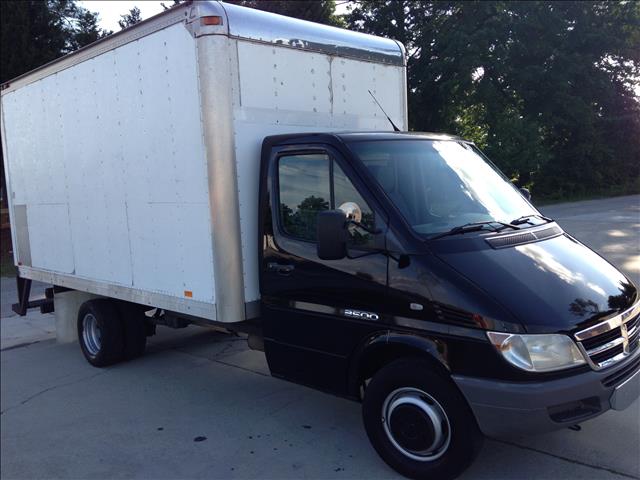 2006 Dodge Sprinter 3500 V8 Package 5