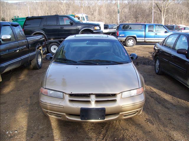 1996 Dodge Stratus Base