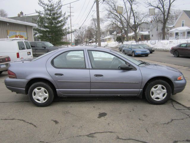 1997 Dodge Stratus Base