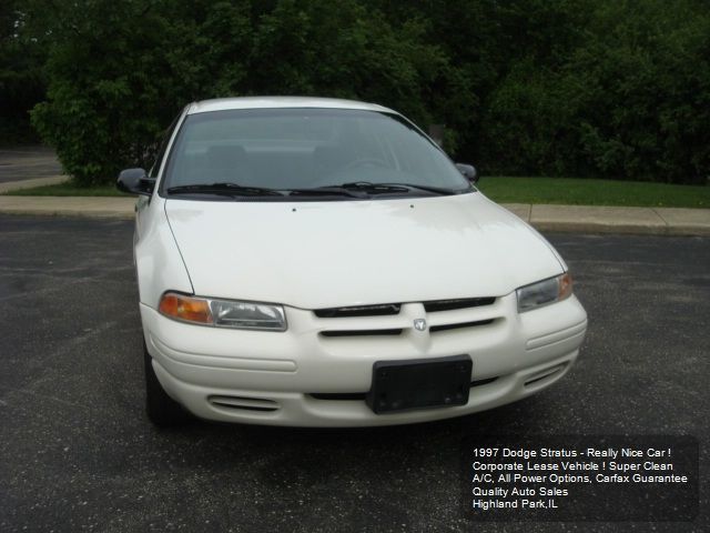 1997 Dodge Stratus Base